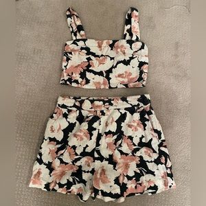Abercrombie floral matching linen set